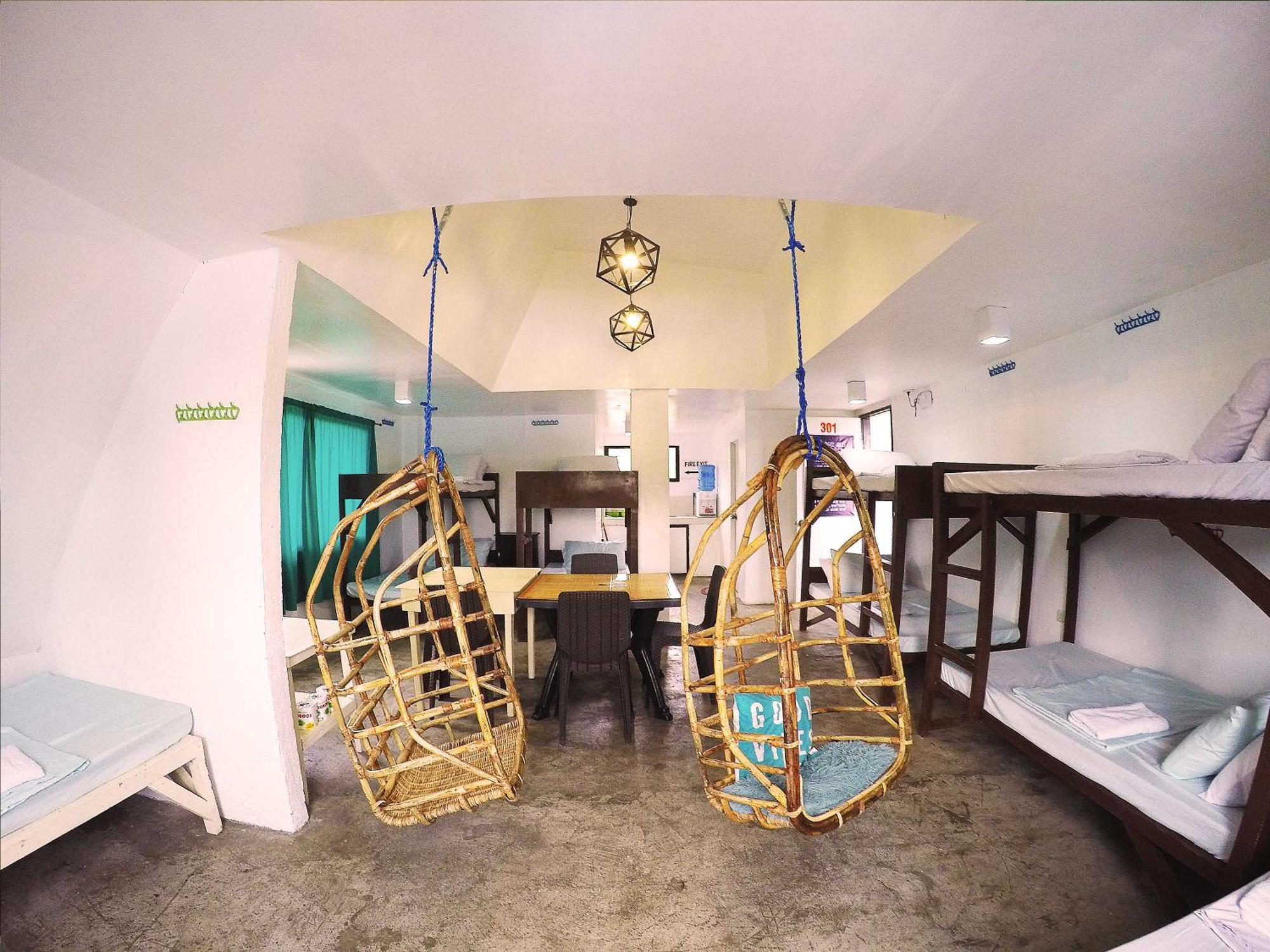 Full Moon Hostel Coron Exteriér fotografie