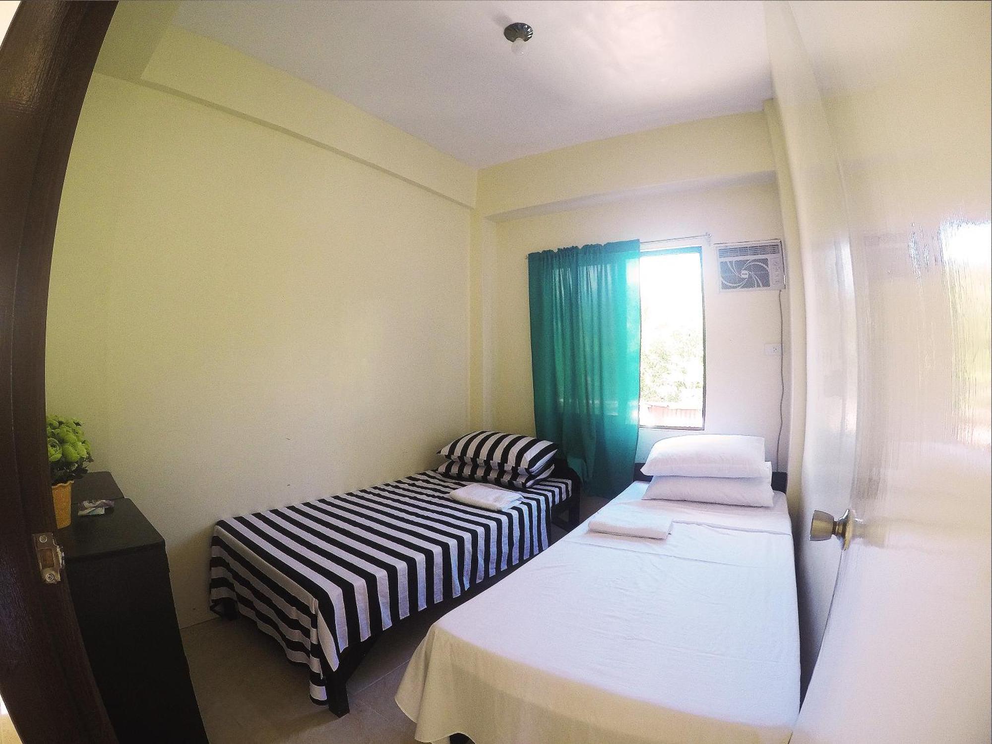 Full Moon Hostel Coron Exteriér fotografie